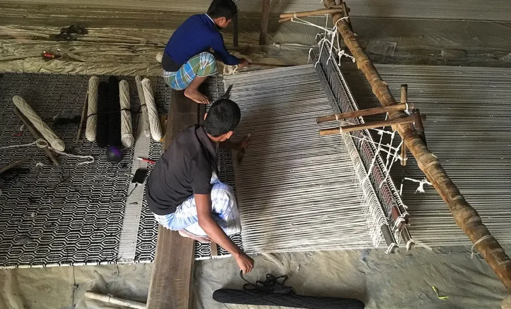 flat carpet weaving craft kashmir