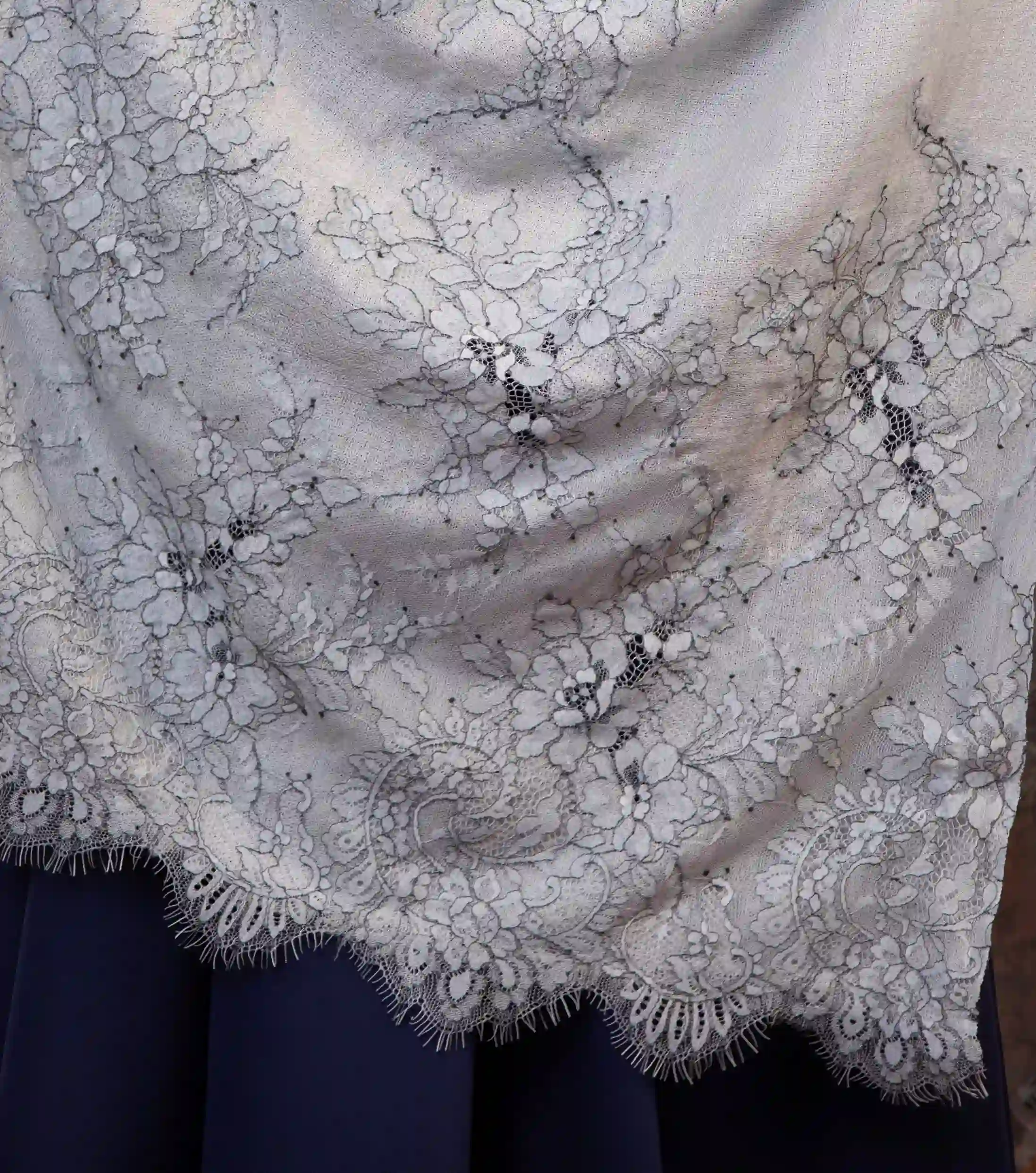 laced shawl scarf kashmir
