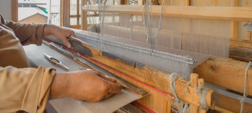 pashmina shawl scarf stole weaving kashmir