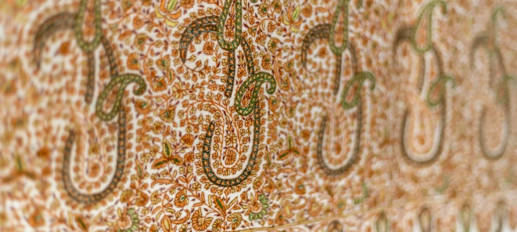 gi tagged pashmina sozni shawl scarf kashmir